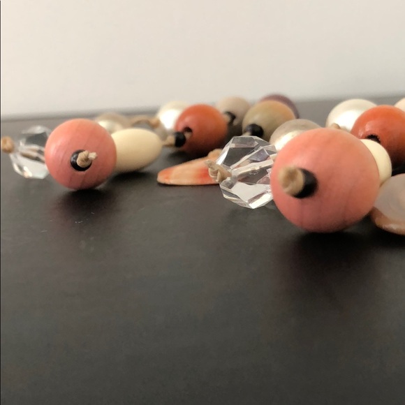 VINTAGE PIERCED BOHEMIAN INSPIRED BEAD EARRINGS - Picture 4 of 8